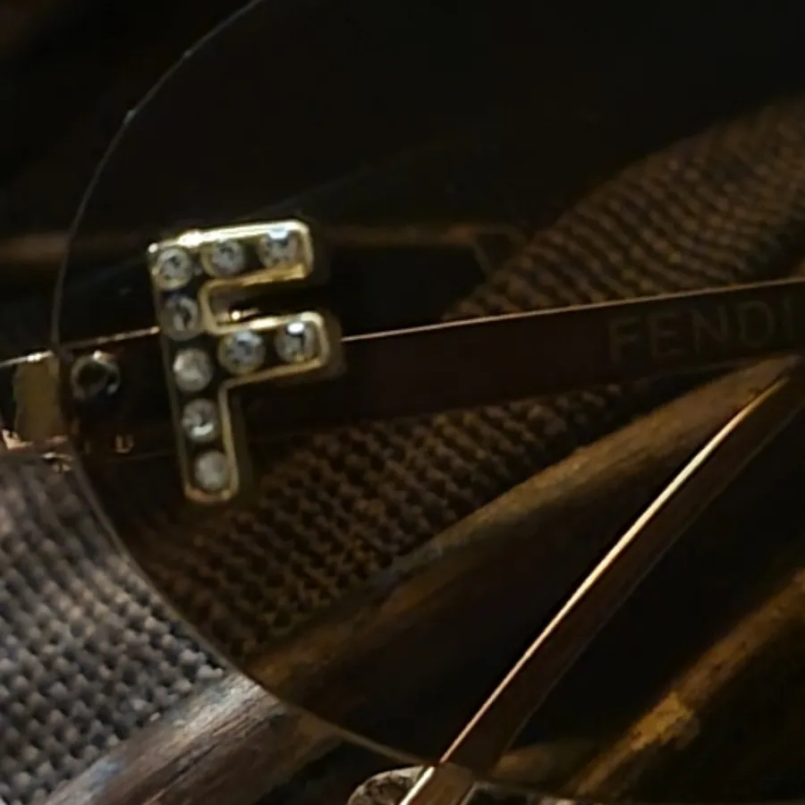 عینک ترندی فندی