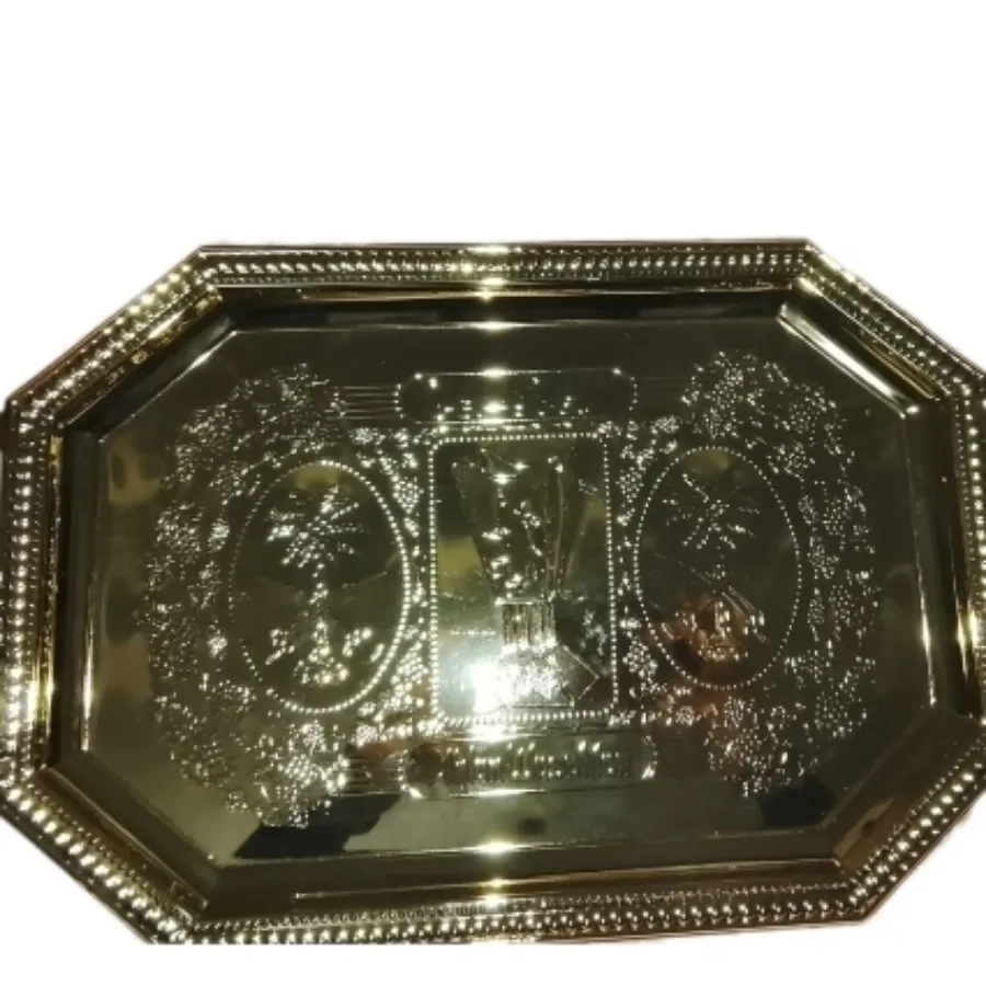 سینی آب  طلا‌ کاری شده