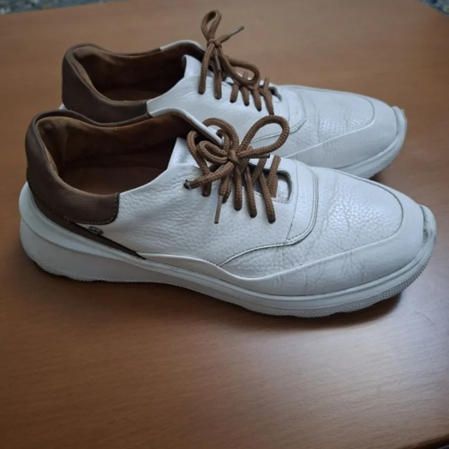 کتونی چرم سفید زنانه