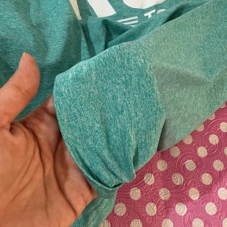 بلوز ورزشی سبز