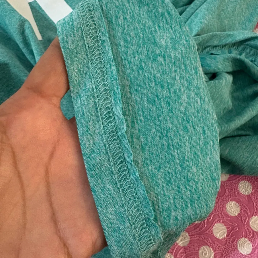 بلوز ورزشی سبز