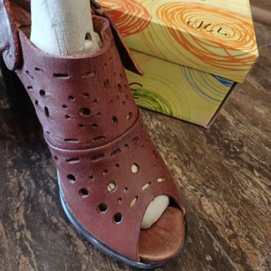 صندل پاشنه بلند