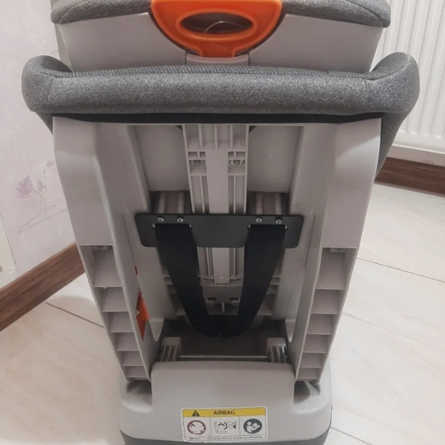 صندلی ماشین بدند بیبی لند