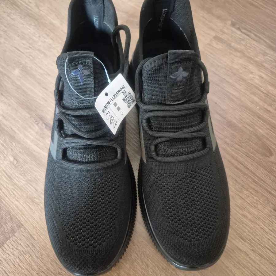 کفش کتانی مشکی