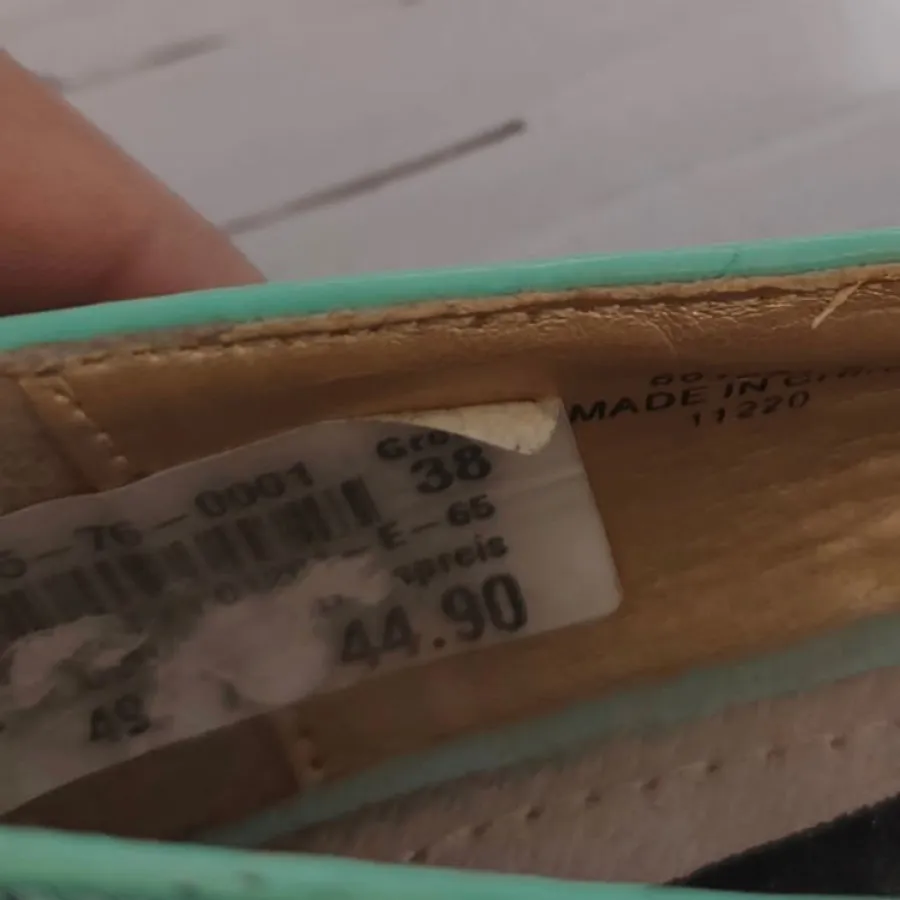 کفش نگین دار زیبا 38