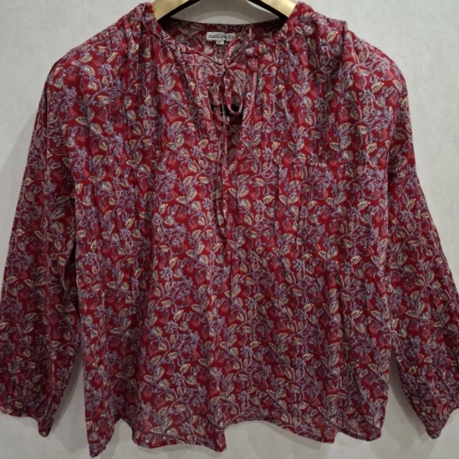 شومیز قرمز طرحدار