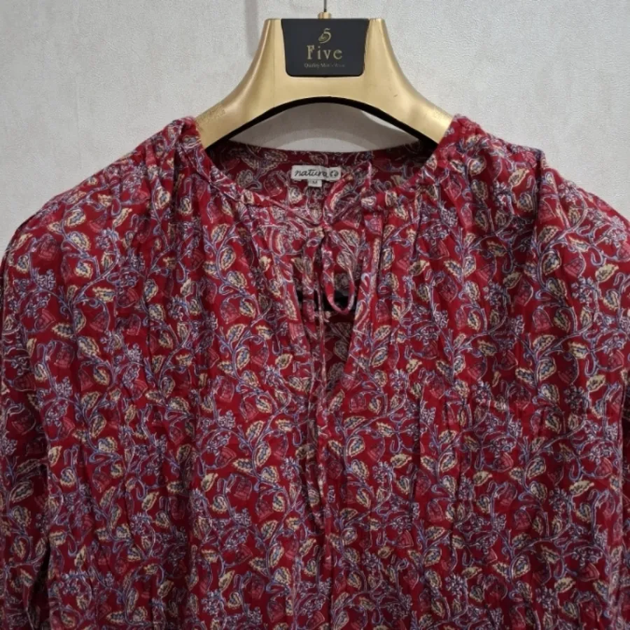 شومیز قرمز طرحدار