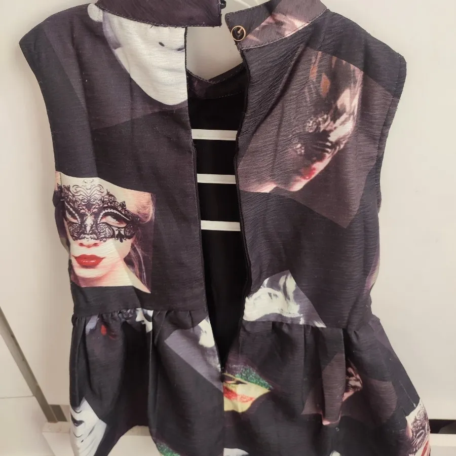 پیراهن دخترانه