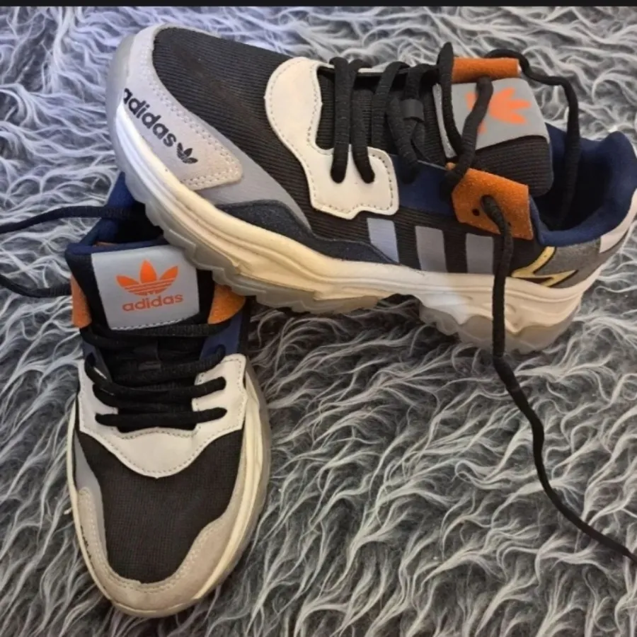 کفش اسپرت خارجی