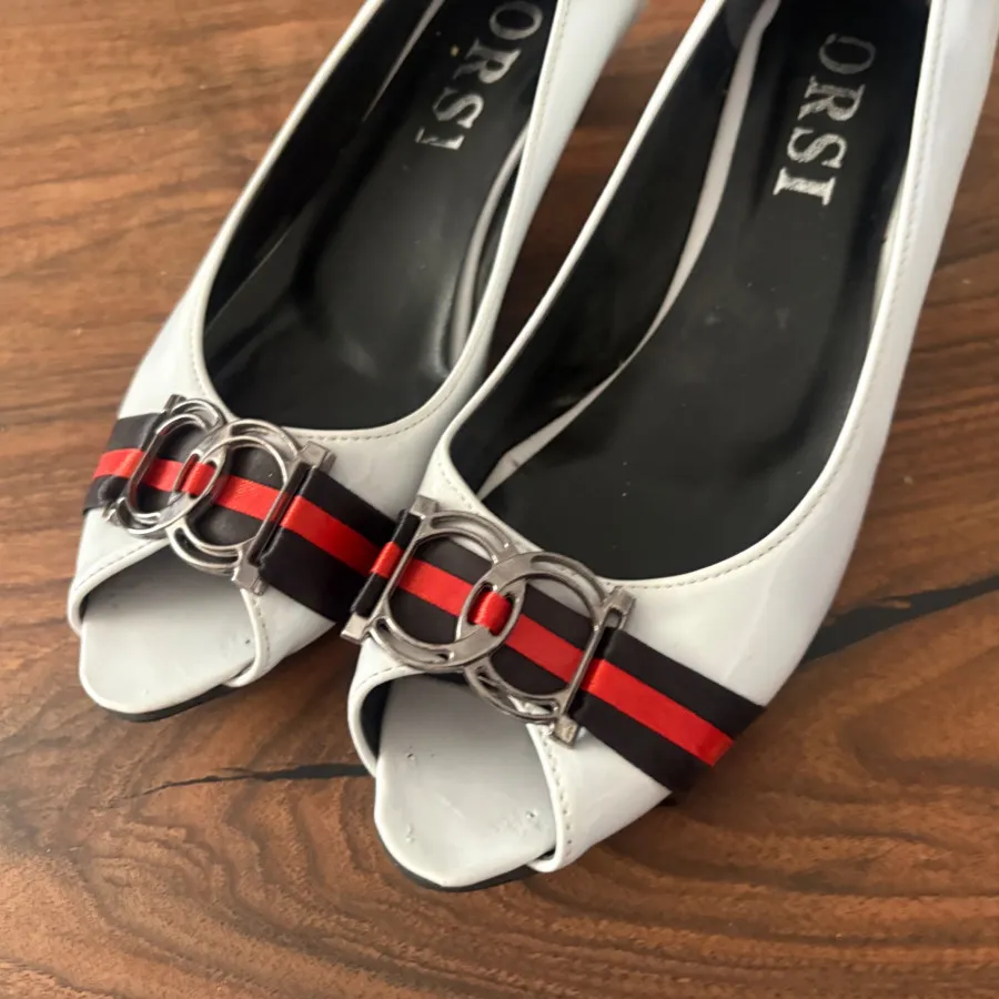 صندل جلو باز