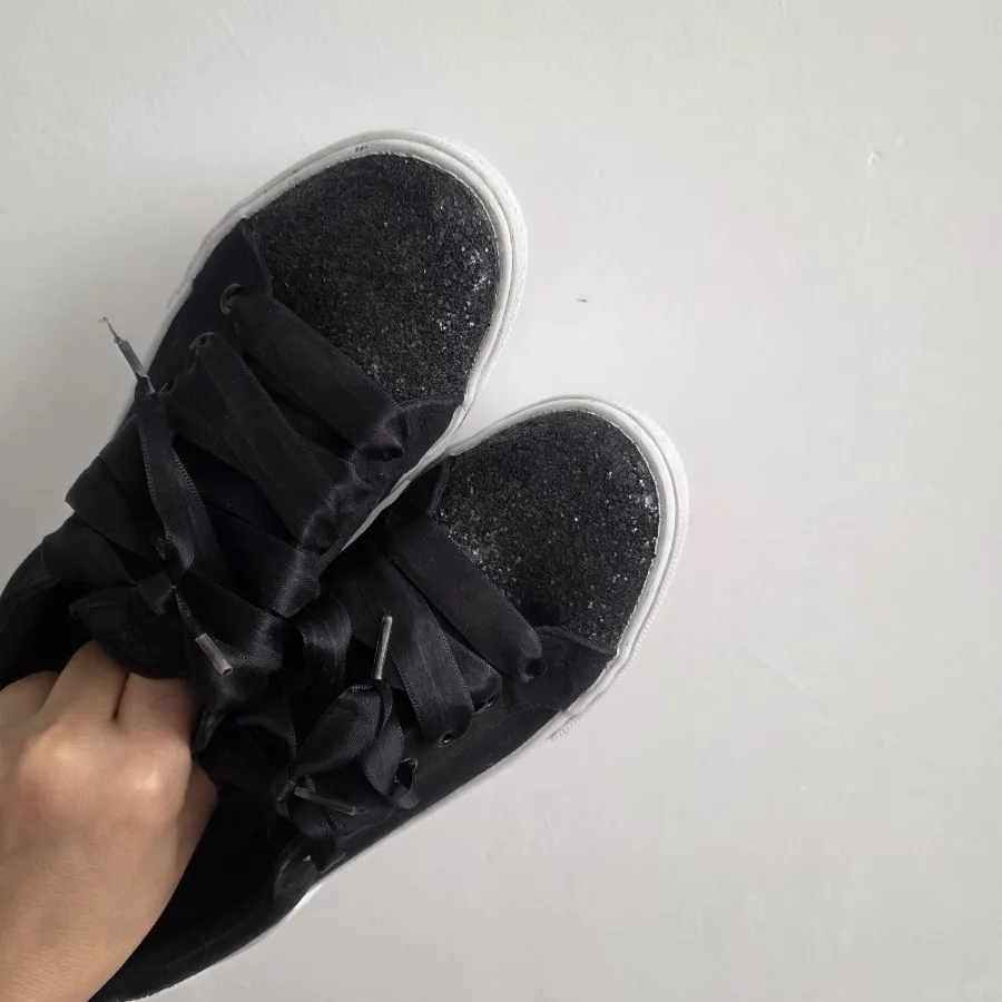 اسنیکر شاینی