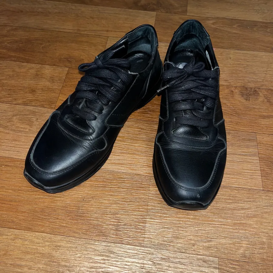 کفش چرم مردانه