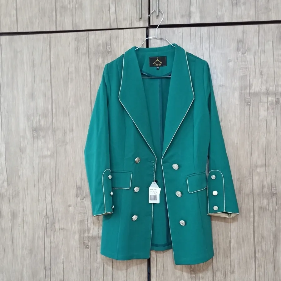 مانتو یا کت