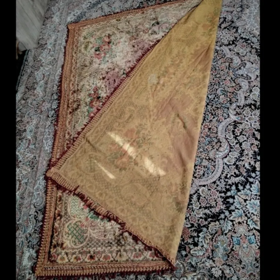 زیرسفره مخمل