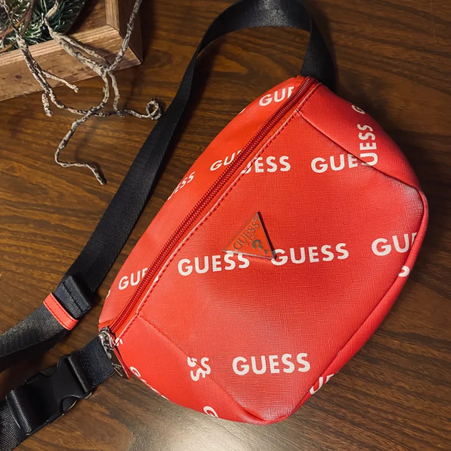 کیف برند guess