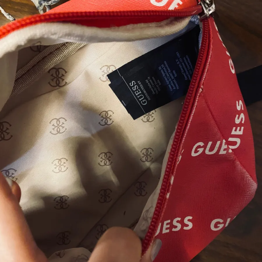 کیف برند guess