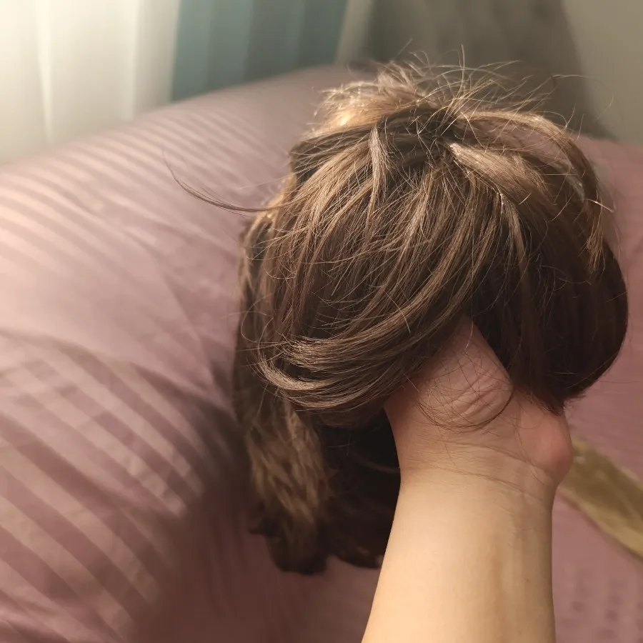 یک عدد کلاه گیس و یک ریسه