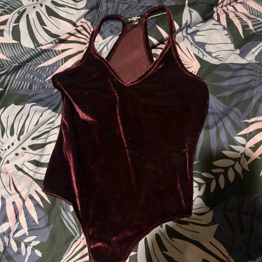 بادی تا‌پ مخمل شیک