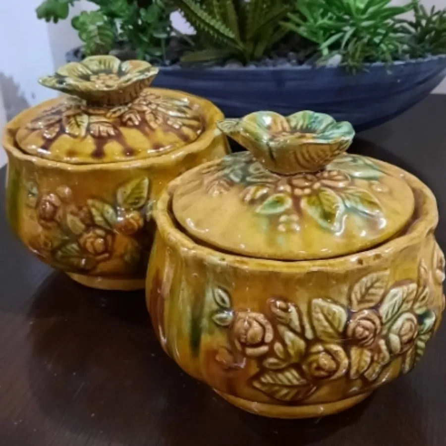 دوعدد شکلات خوری سرامیکی