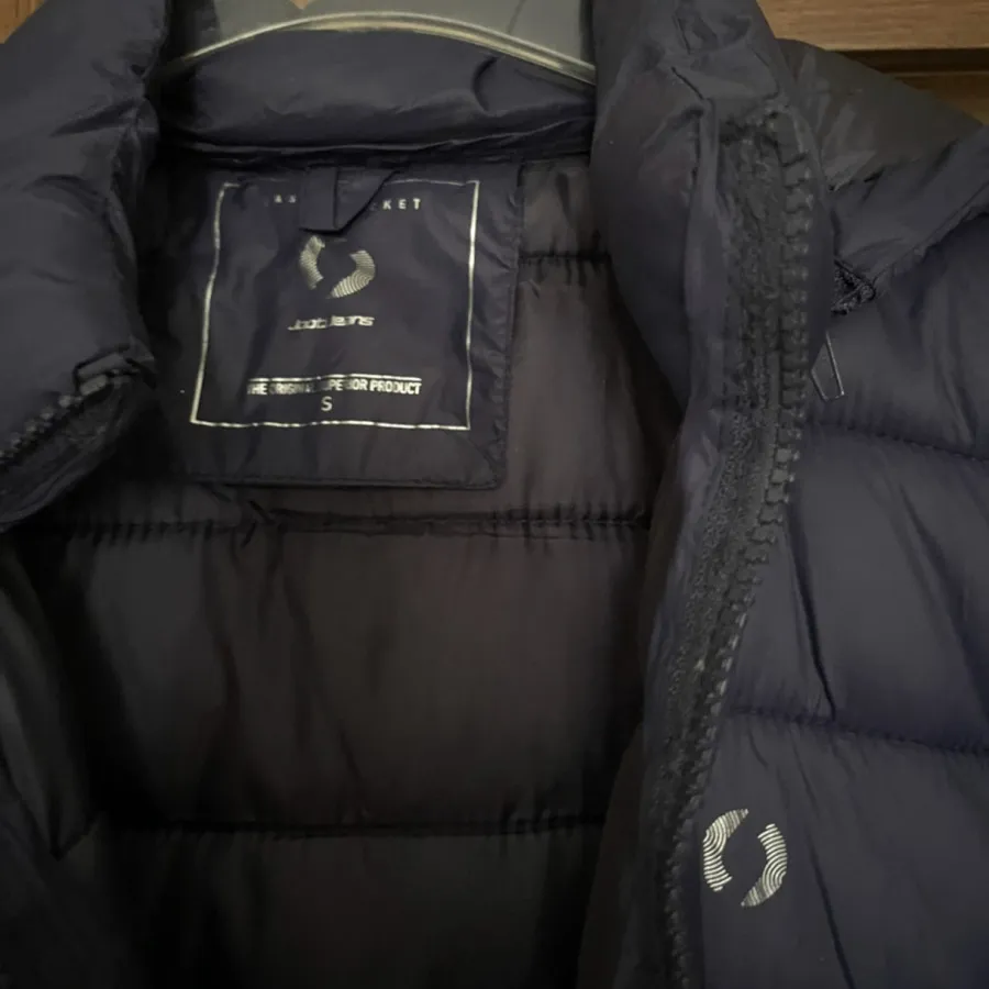 کاپشن جوتی جینز