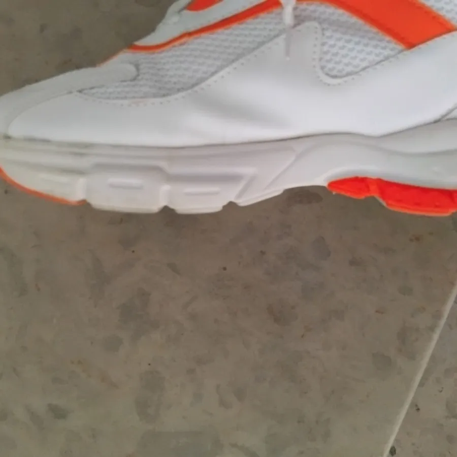 کتونی سایز 39 و 40