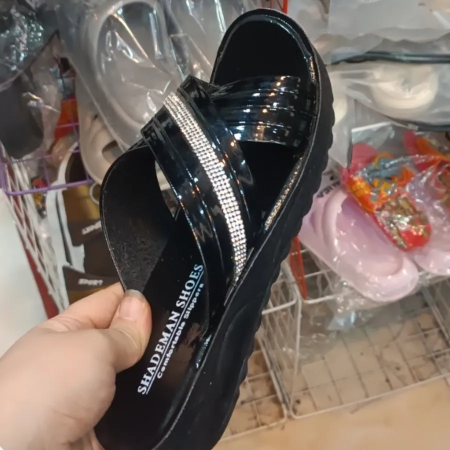 صندل چرم زنانه حراجی