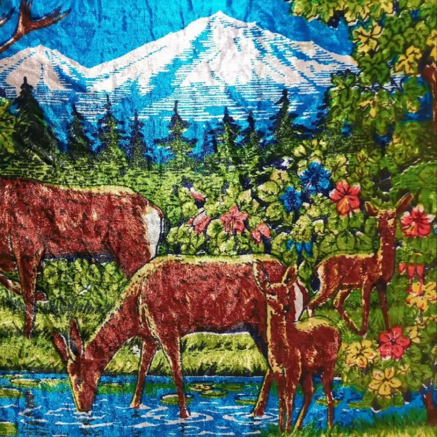 رومیزی مخمل آتیک