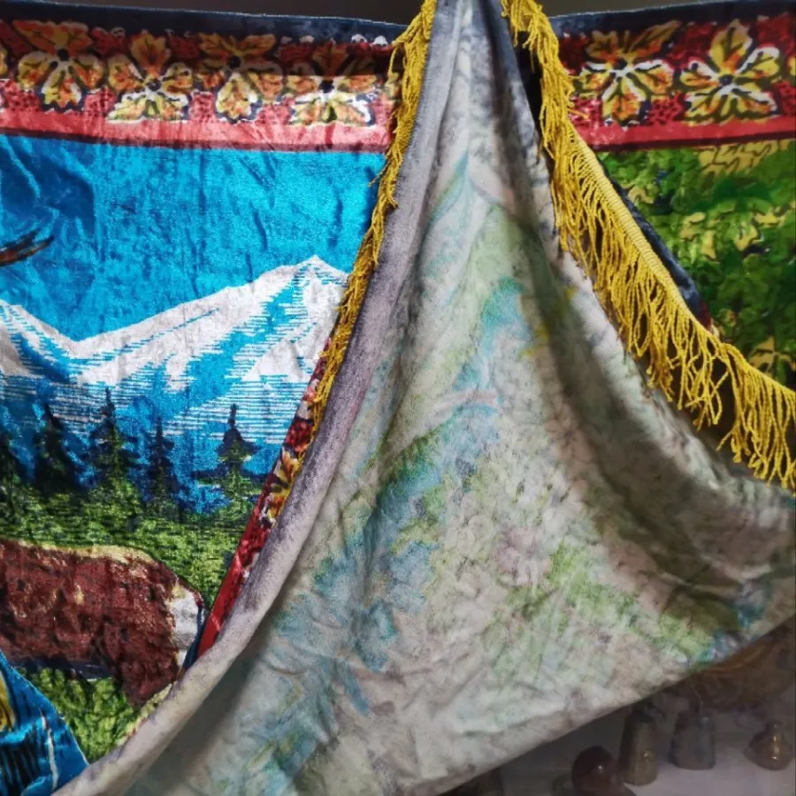 رومیزی مخمل آتیک