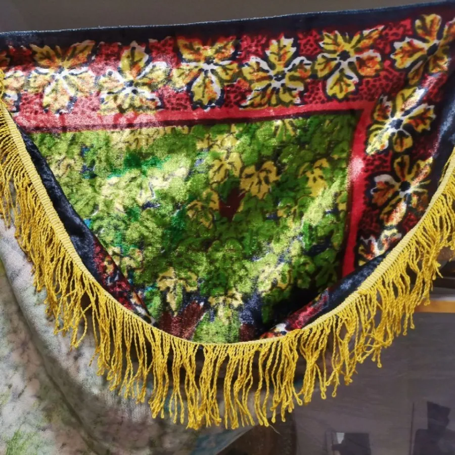 رومیزی مخمل آتیک