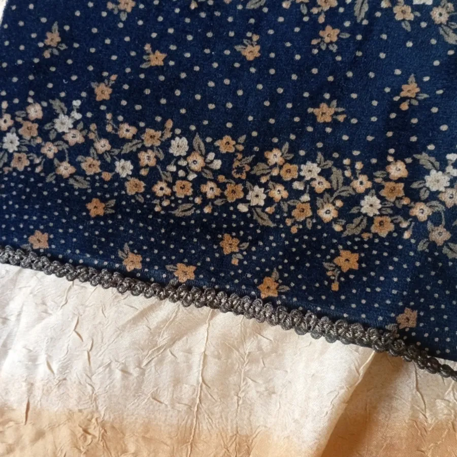 مخمل قدیمی بلژیکی