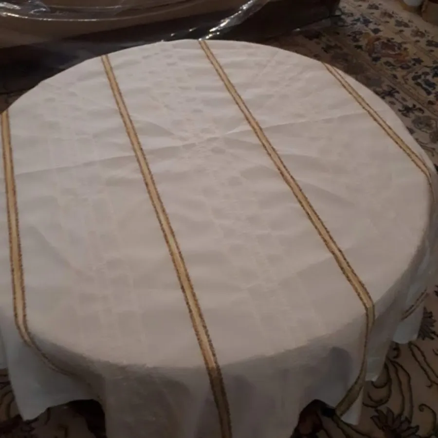 رومیزی گرد ترک