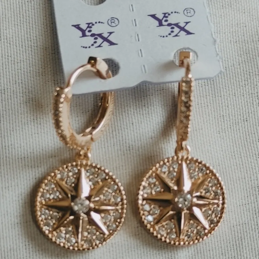 گوشواره پر نگین زیبا وخاص