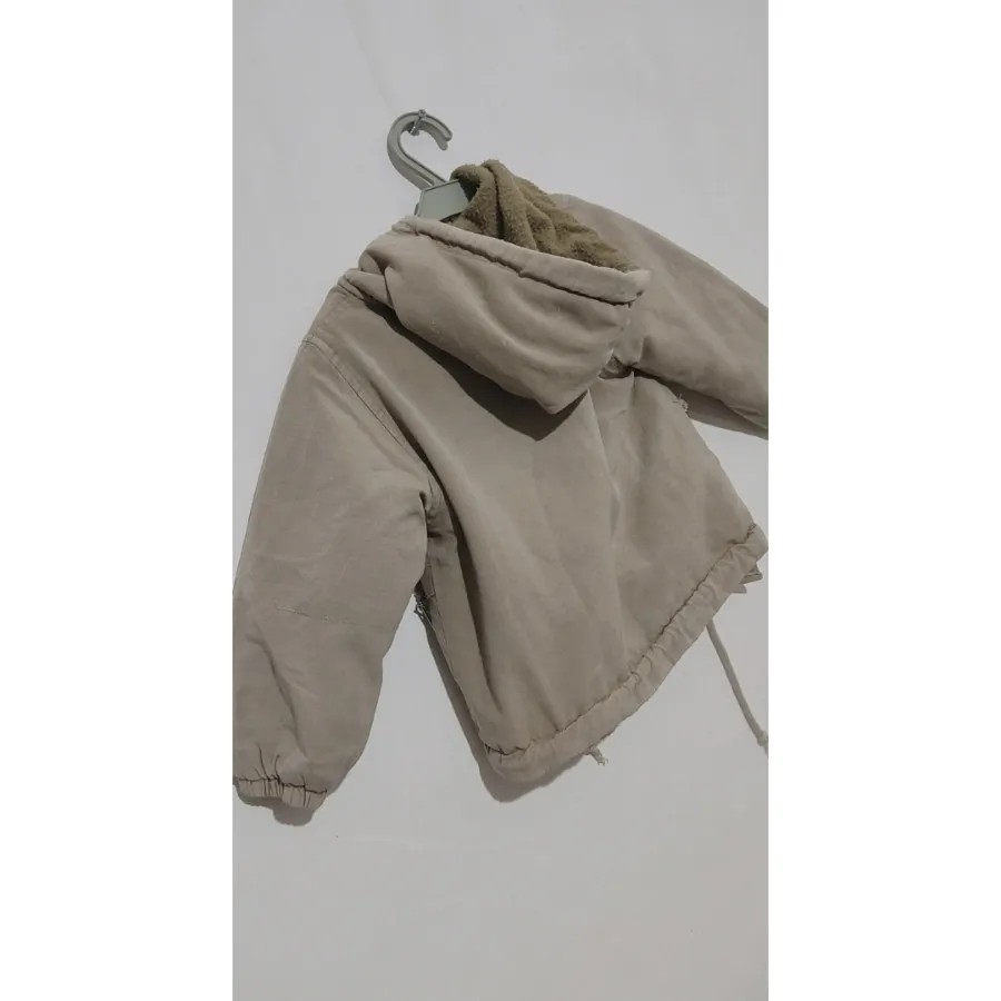 کاپشن و شلوار