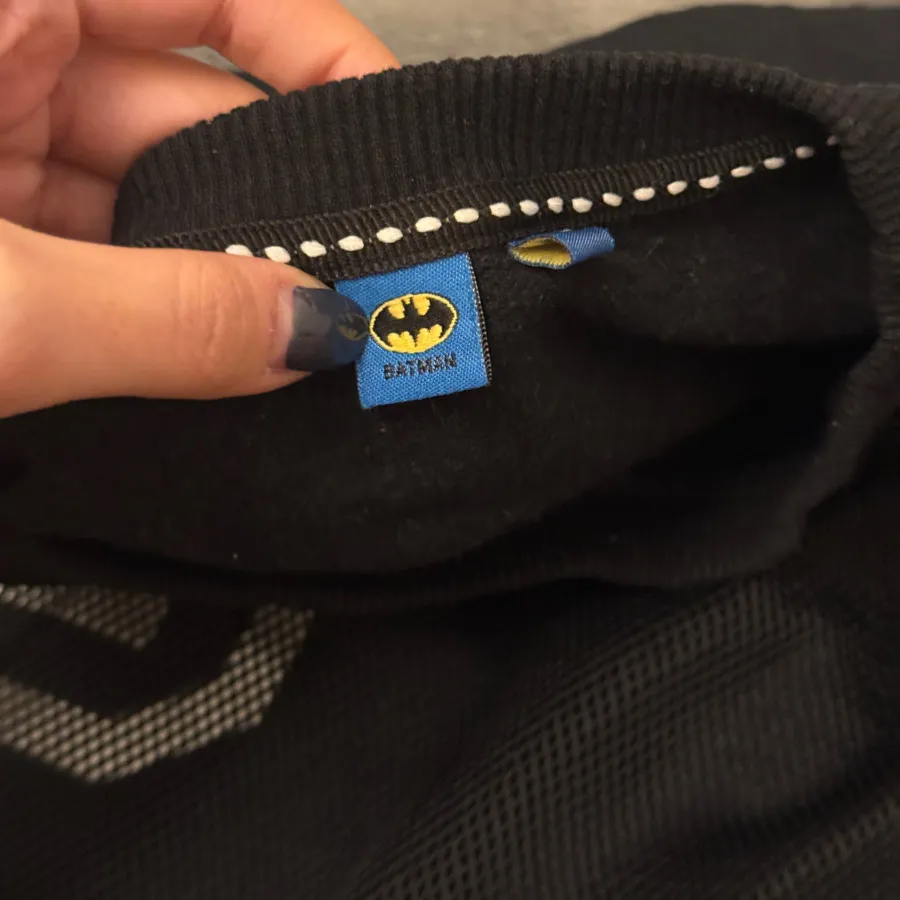 هودی طرح دار مشکی