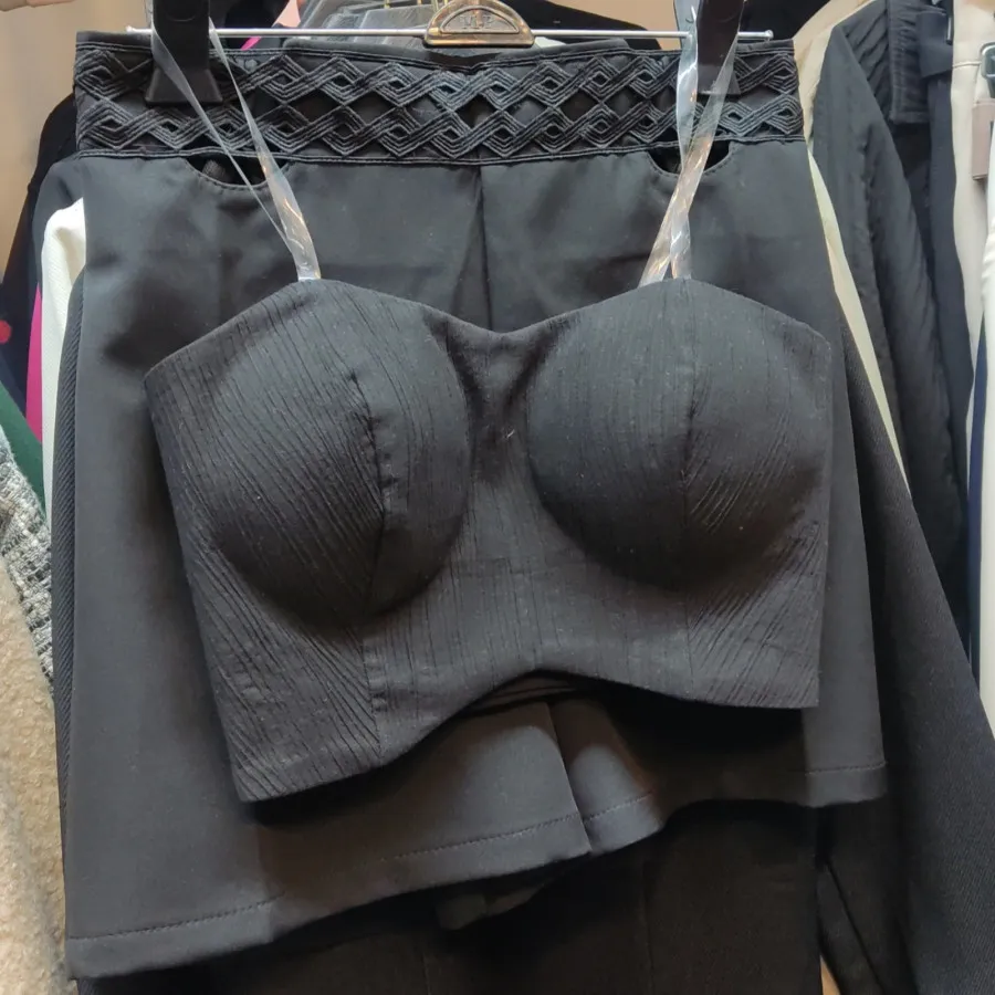 ست نیم تنه و شلوارک