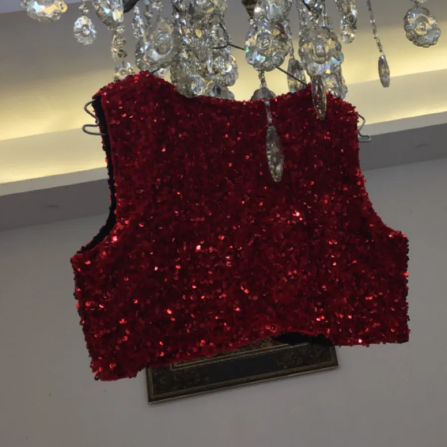 جلیقه قرمز سنتی