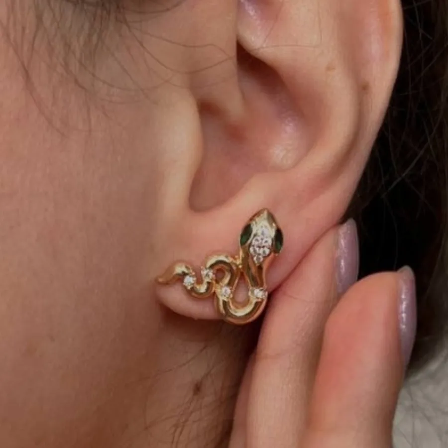 گوشواره میخی مار نگین دار