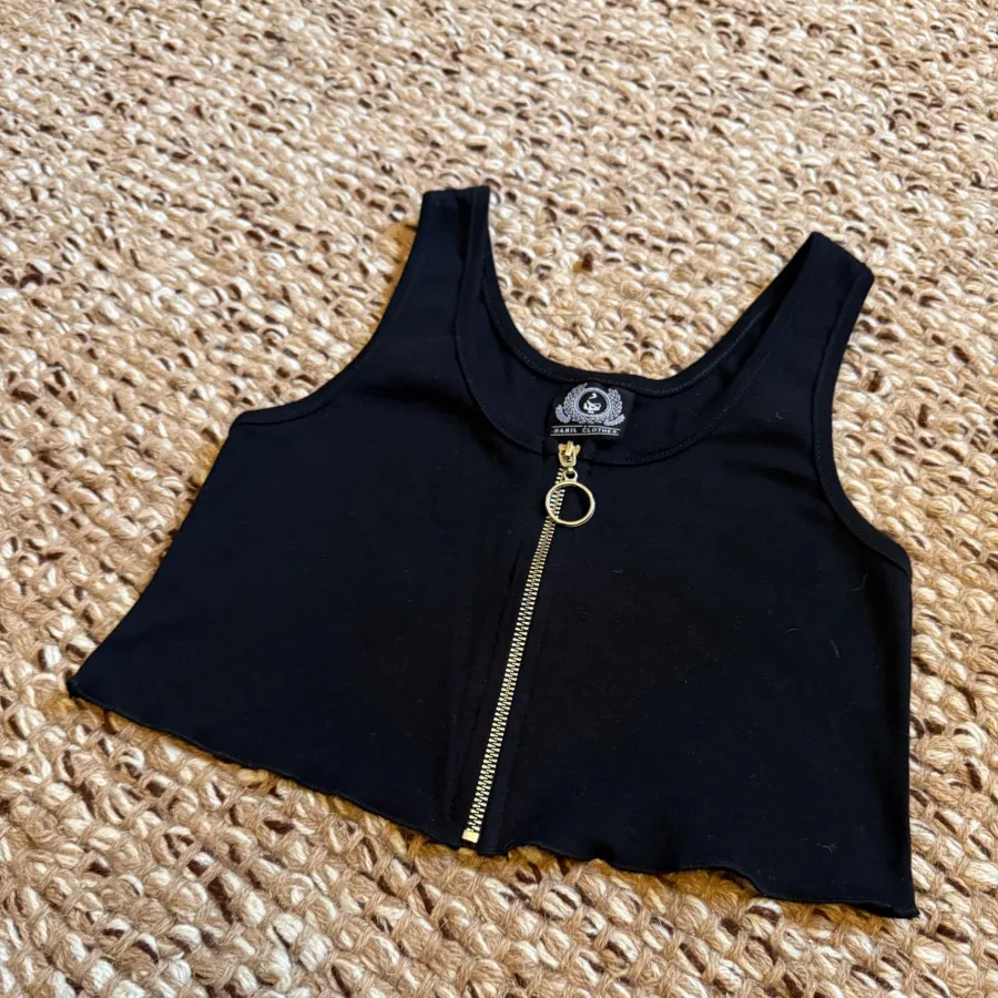 کراپ تاپ کوتاه