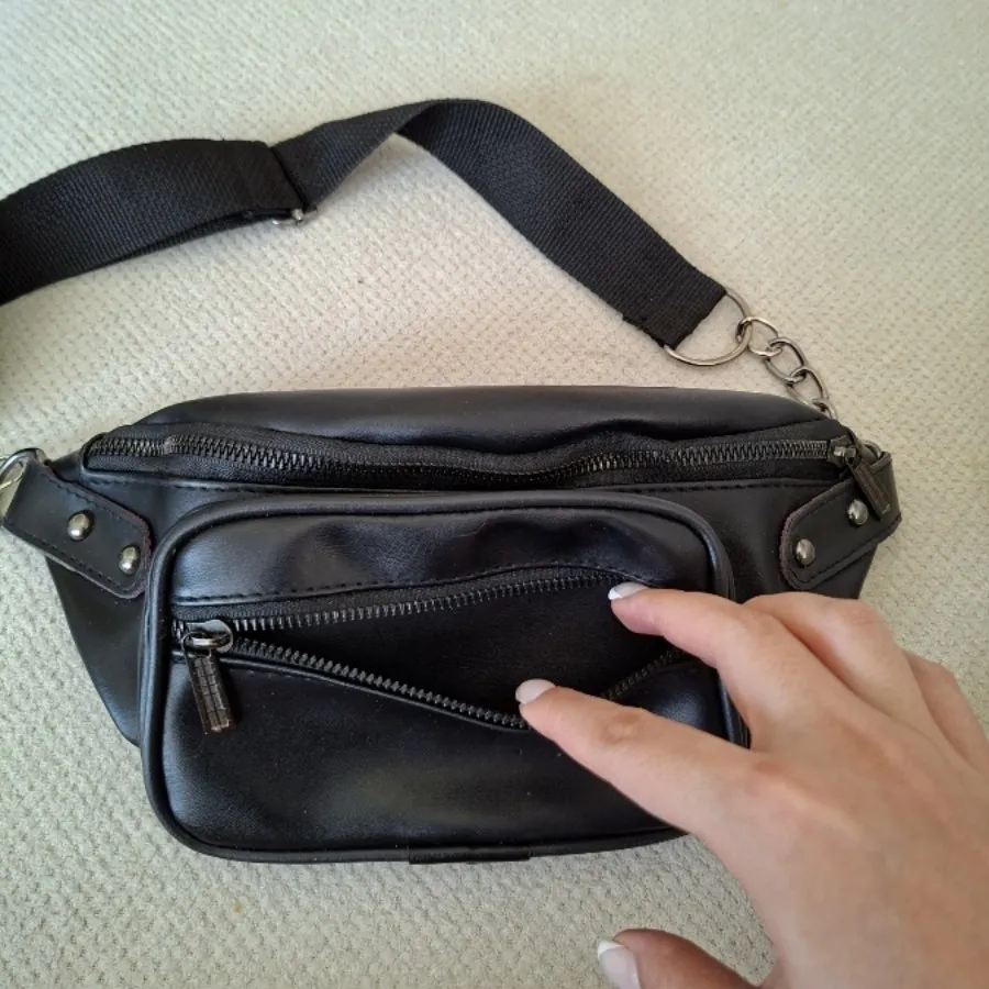 کیف کمری مشکی چرم مصنوعی