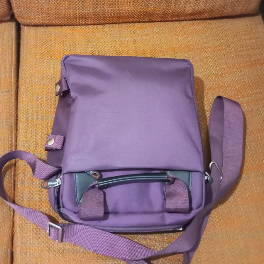 کیف دانشجویی برزنتی