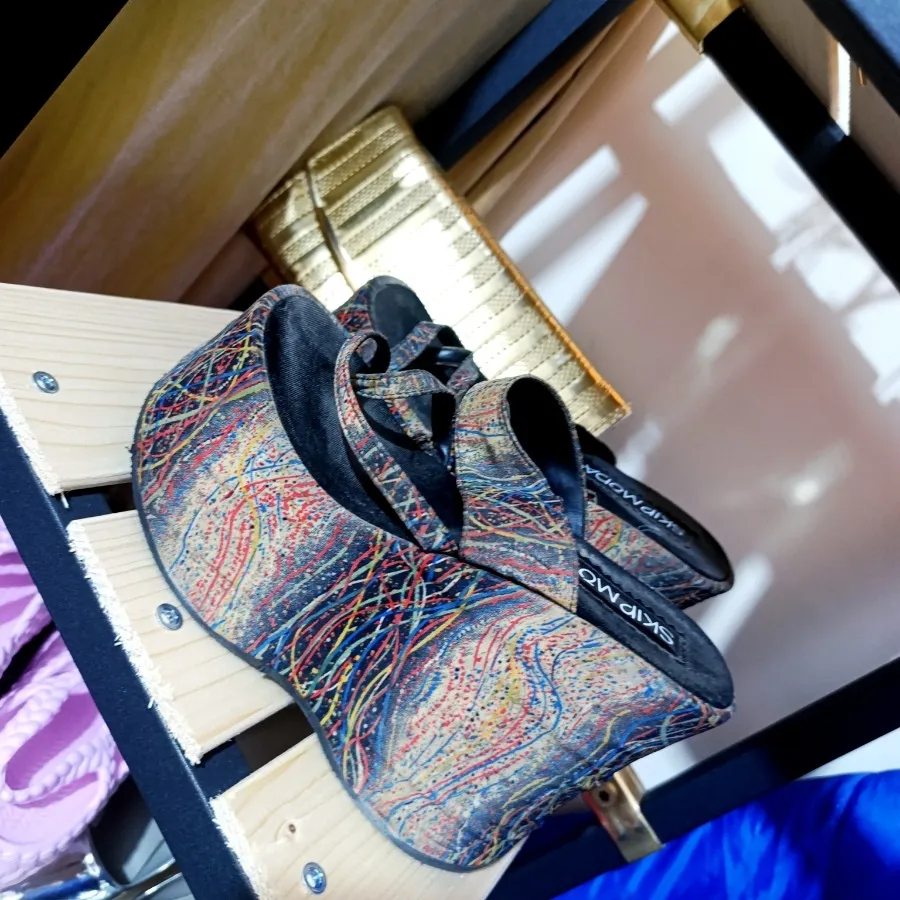 کفش مخمل زنانه