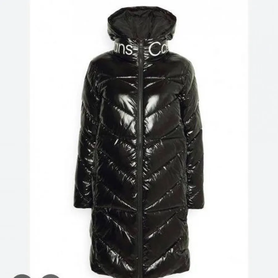 کاپشن کلوین‌کلاین