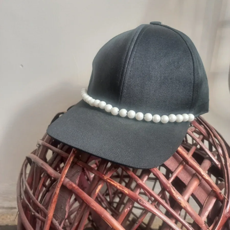 کلاه مرواریدی نقاب دار