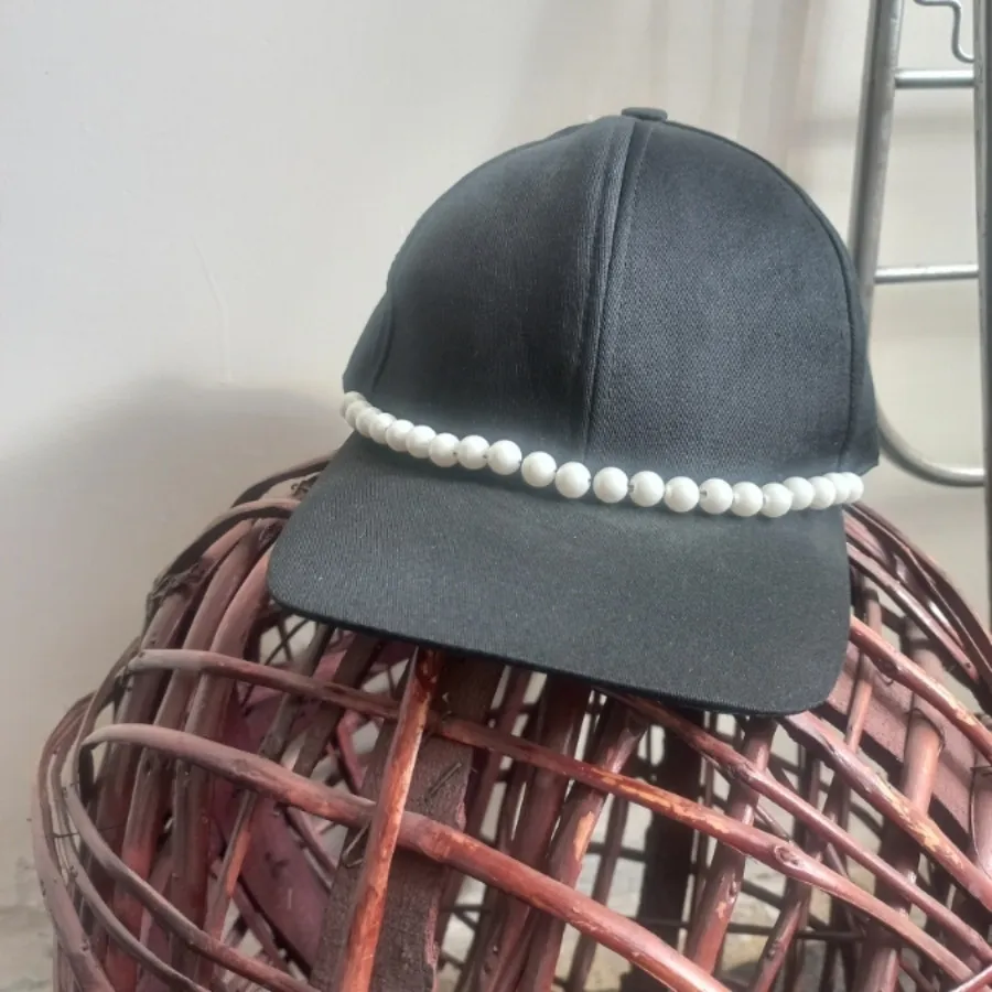 کلاه مرواریدی نقاب دار