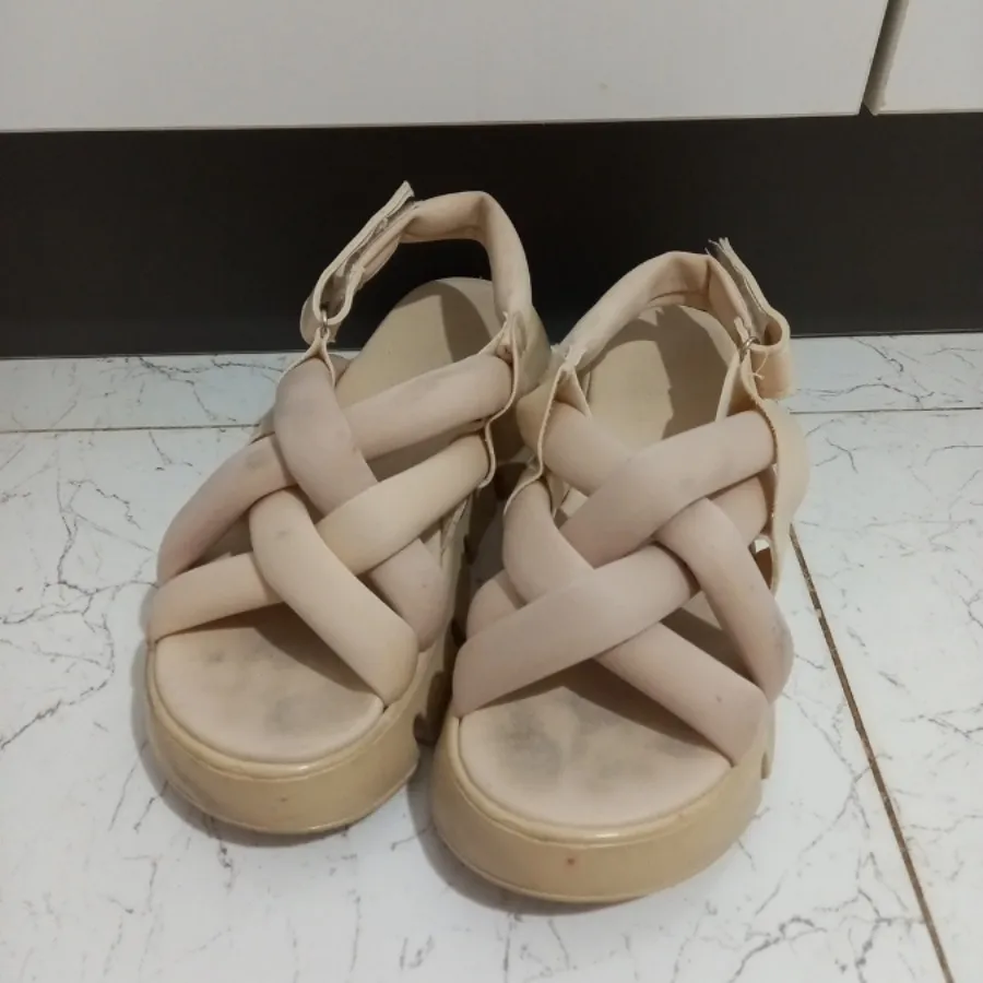 صندل وارداتی