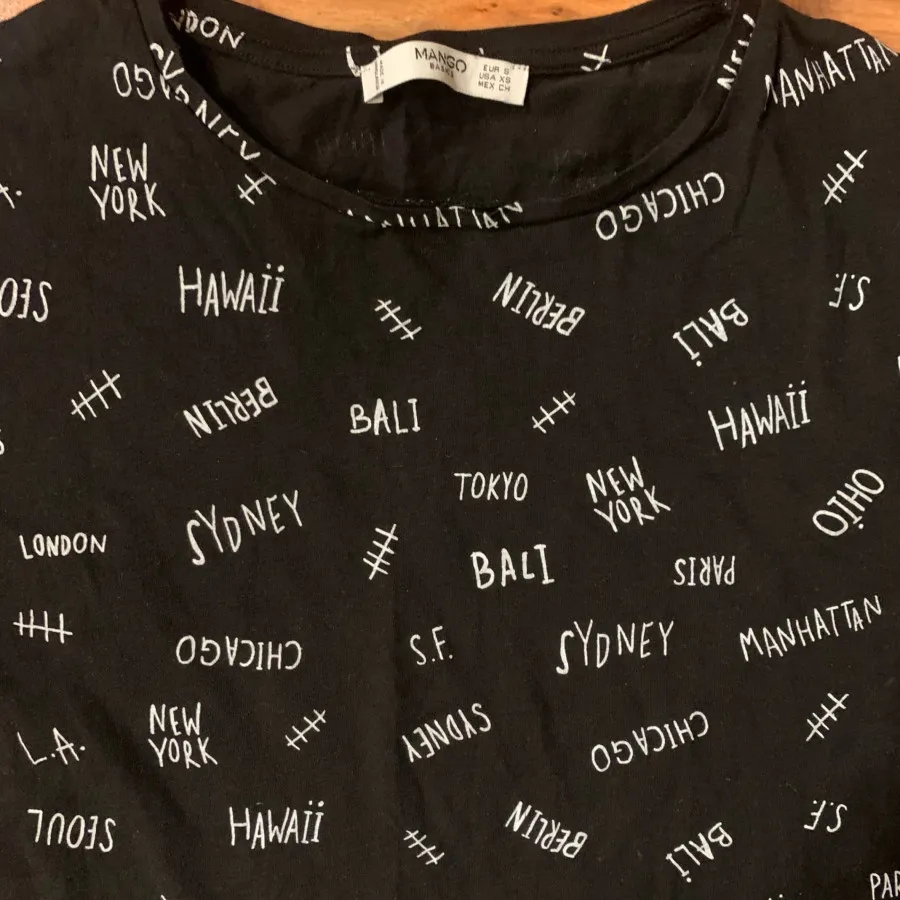 تیشرت مانگو