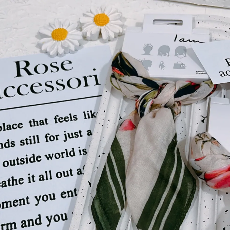 مینی اسکارف