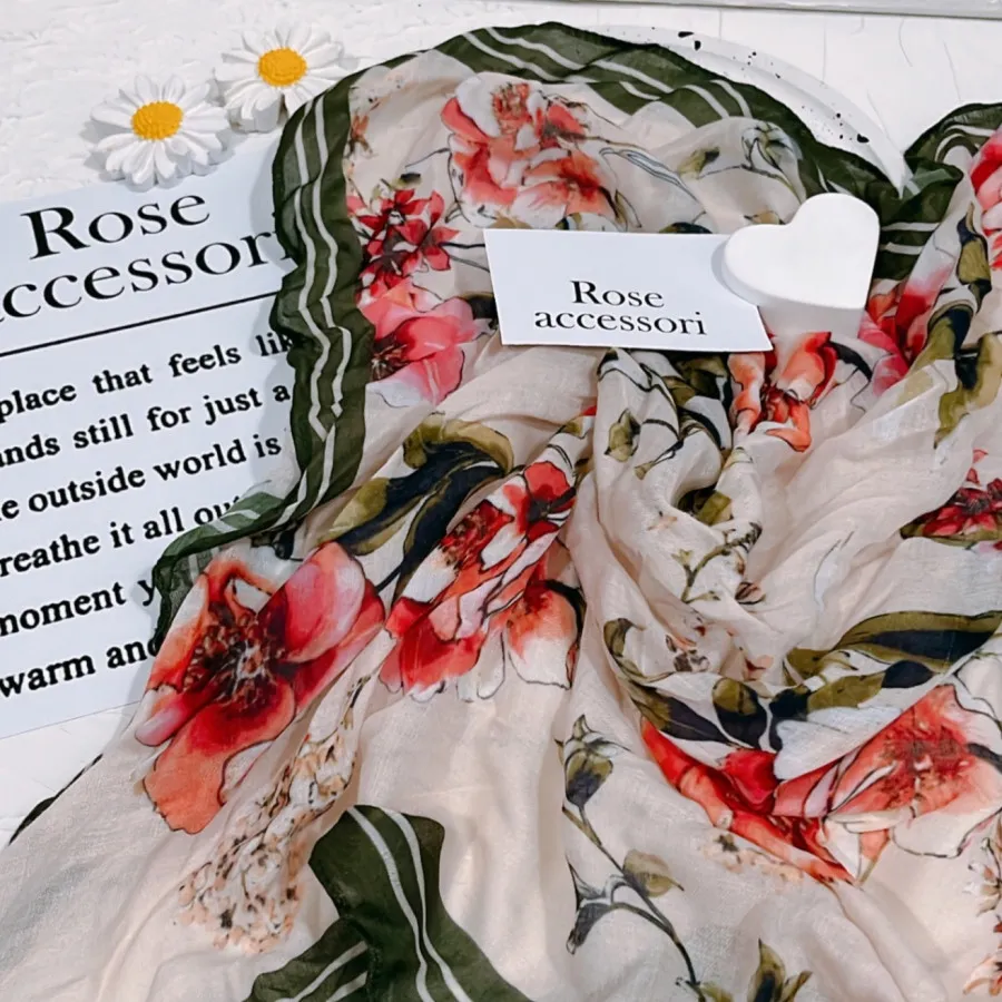 مینی اسکارف