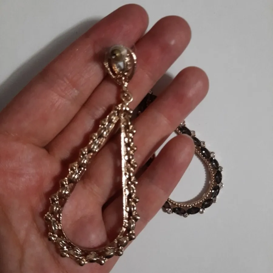 گوشواره نگینی میخی