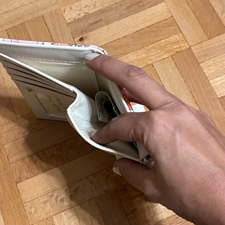 کیف پول زنانه Stradivario